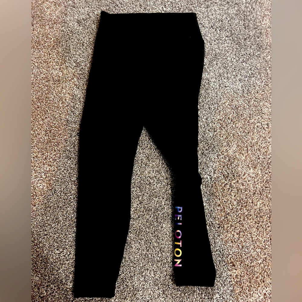 Peloton cadent leggings. Excellent used condition